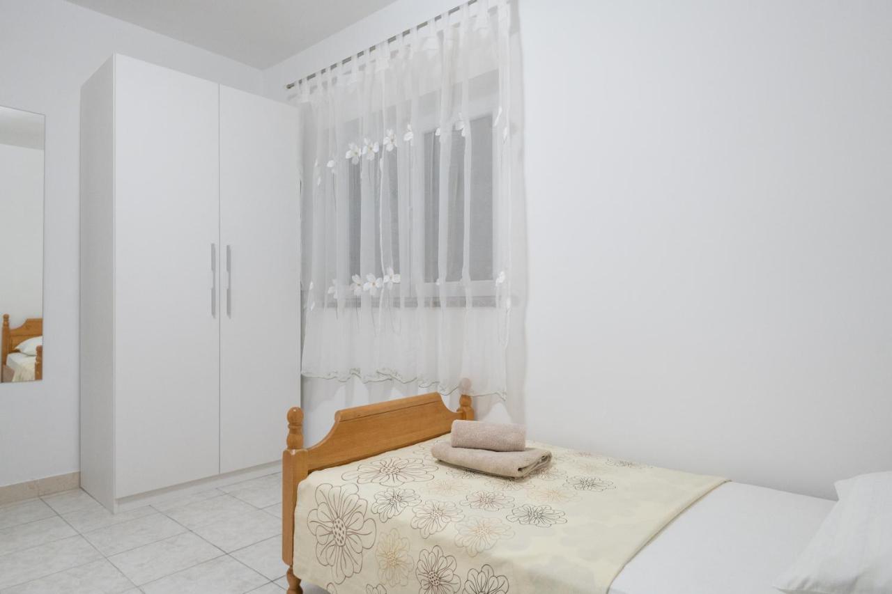 Apartman Ruza Podgora Luaran gambar